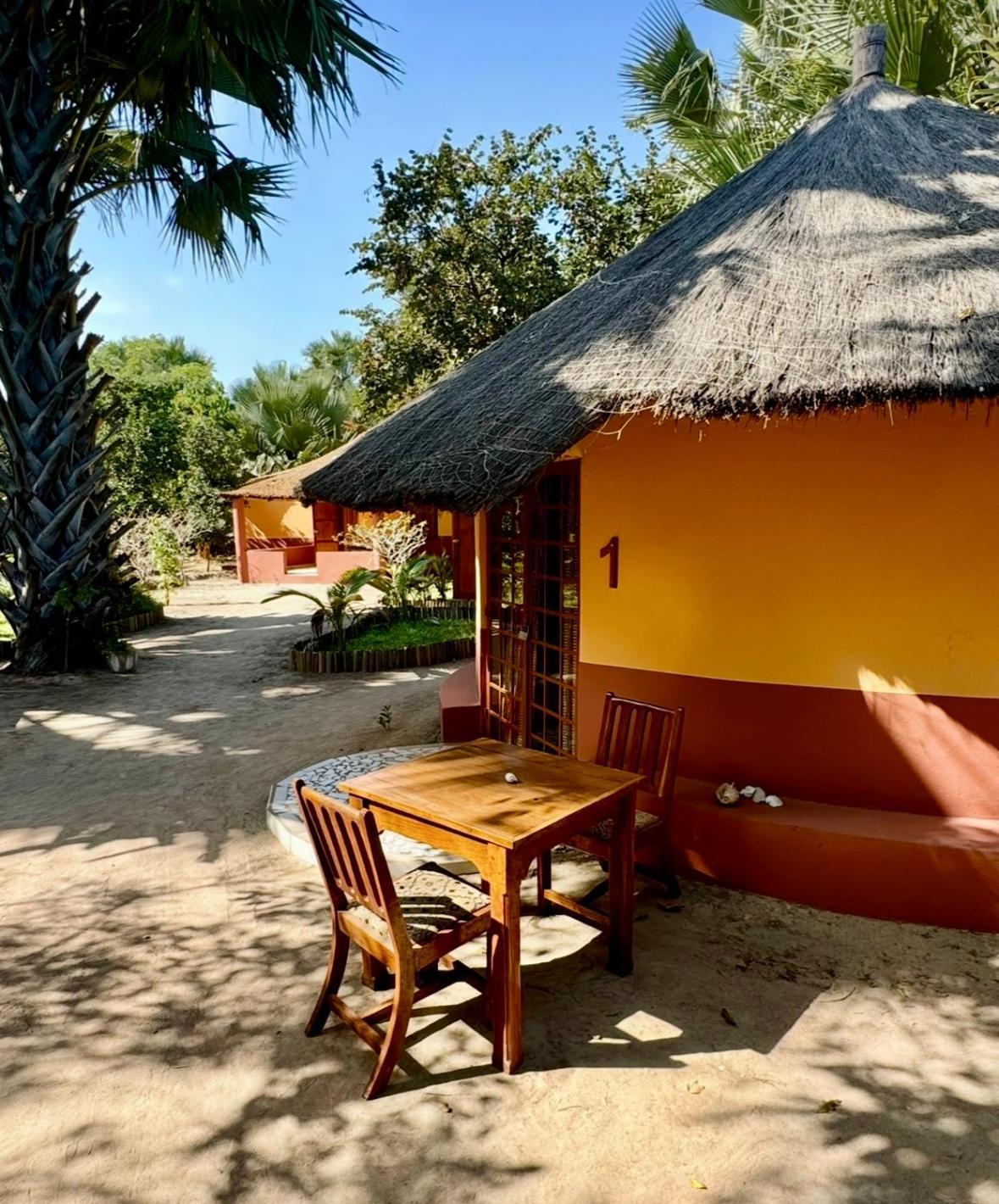 Little'S Nature Retreat Kartong Exterior photo