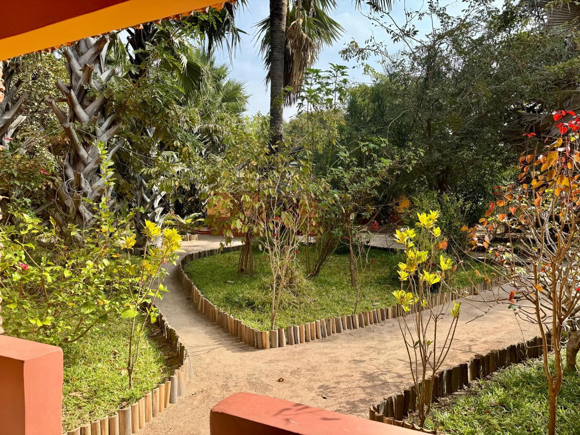Little'S Nature Retreat Kartong Exterior photo